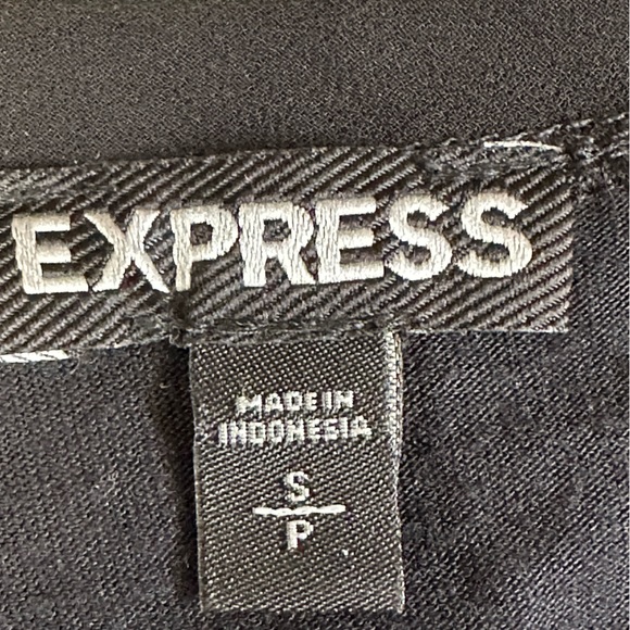 Express s/p snake print sequin tank top like new python shiny scales - Picture 9 of 9